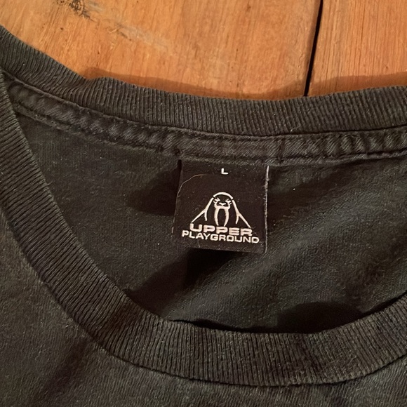 Upper Playground shirt - Large - Picture 3 of 4